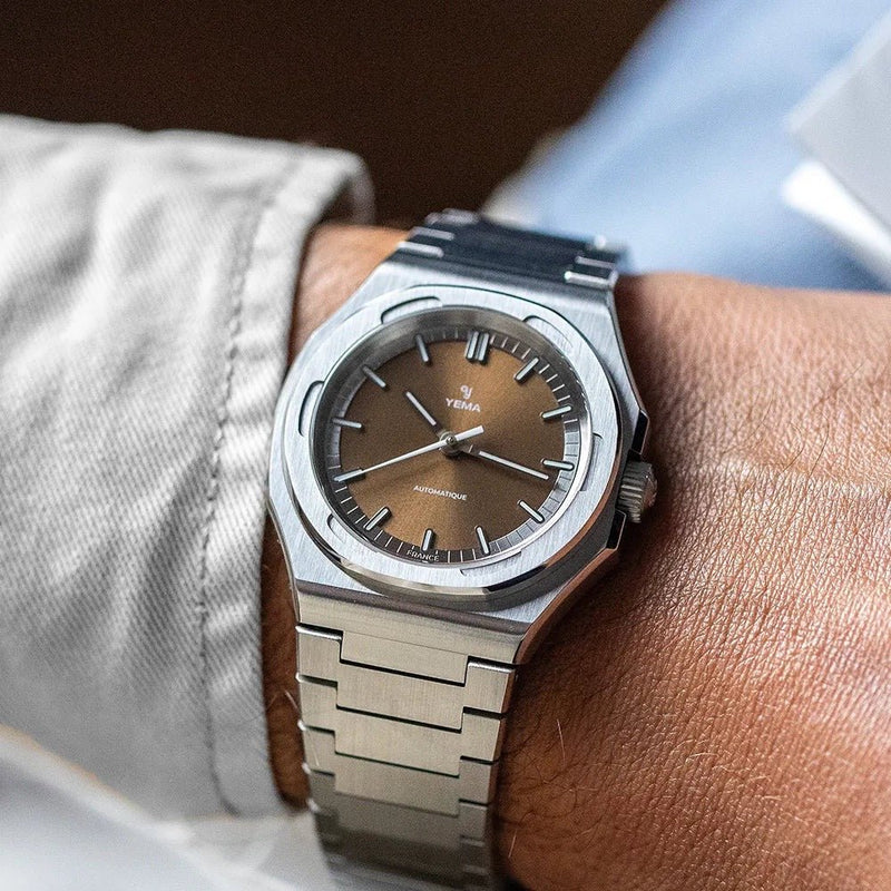 The Yema Urban Traveller: A French
Legacy on the Wrist