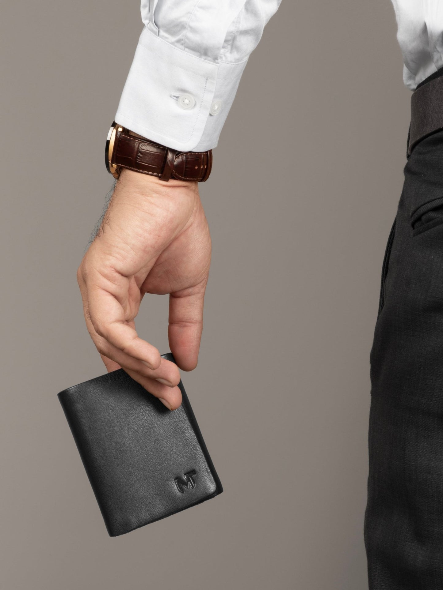 Men's Trifold Wallet - Veloce - The App For Watch Collectors