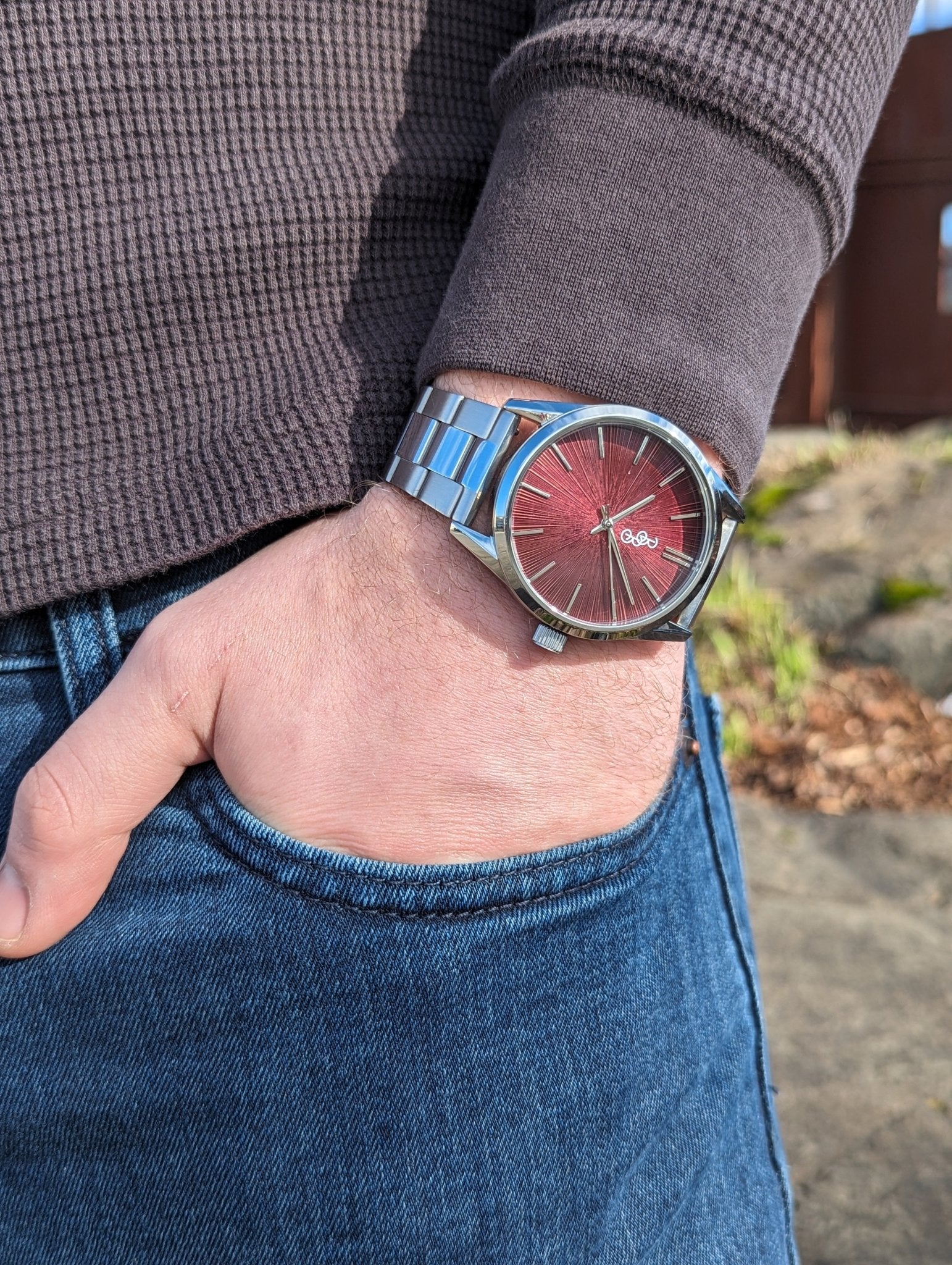 Burgundy Sunburst Watch Pro with Customizable Straps - Veloce - The App For Watch Collectors