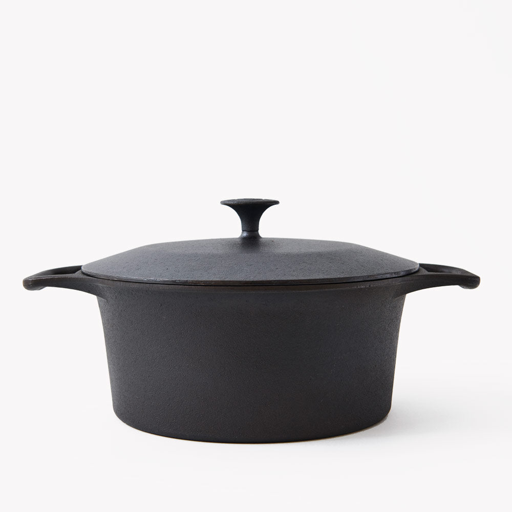 No 8 Cast Iron Dutch Oven 4.5 Quart Lightweight Everyday - Veloce - The App For Watch Collectors