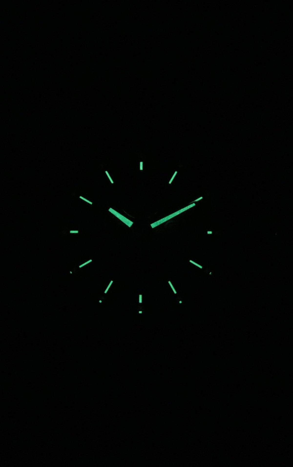 Casio Edifice Analog Standard Chronograph Stainless Steel Green Dial Quartz EFR-526D-3A 100M Men's Watch