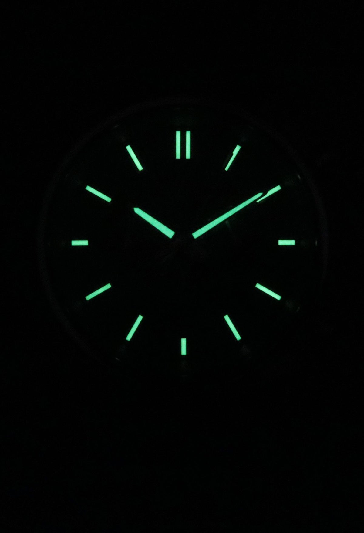 Casio Edifice Standard Analog Chronograph Stainless Steel Green Dial Quartz EFV-650D-3A 100M Men's Watch