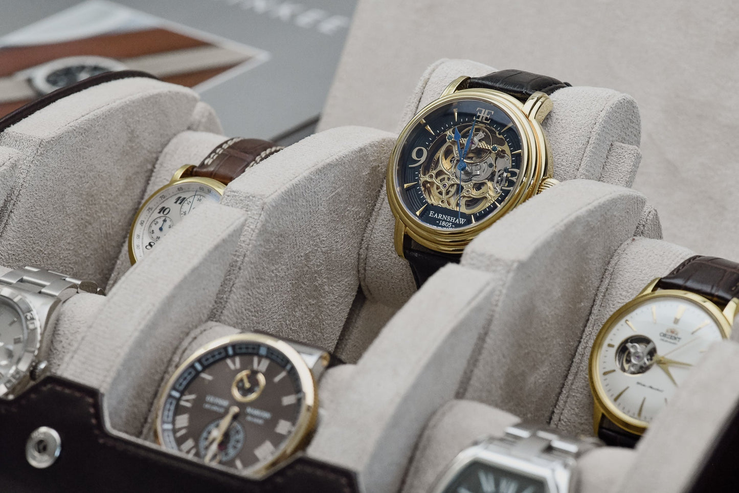 6 Watch Case - Espresso Brown (Ivory White)