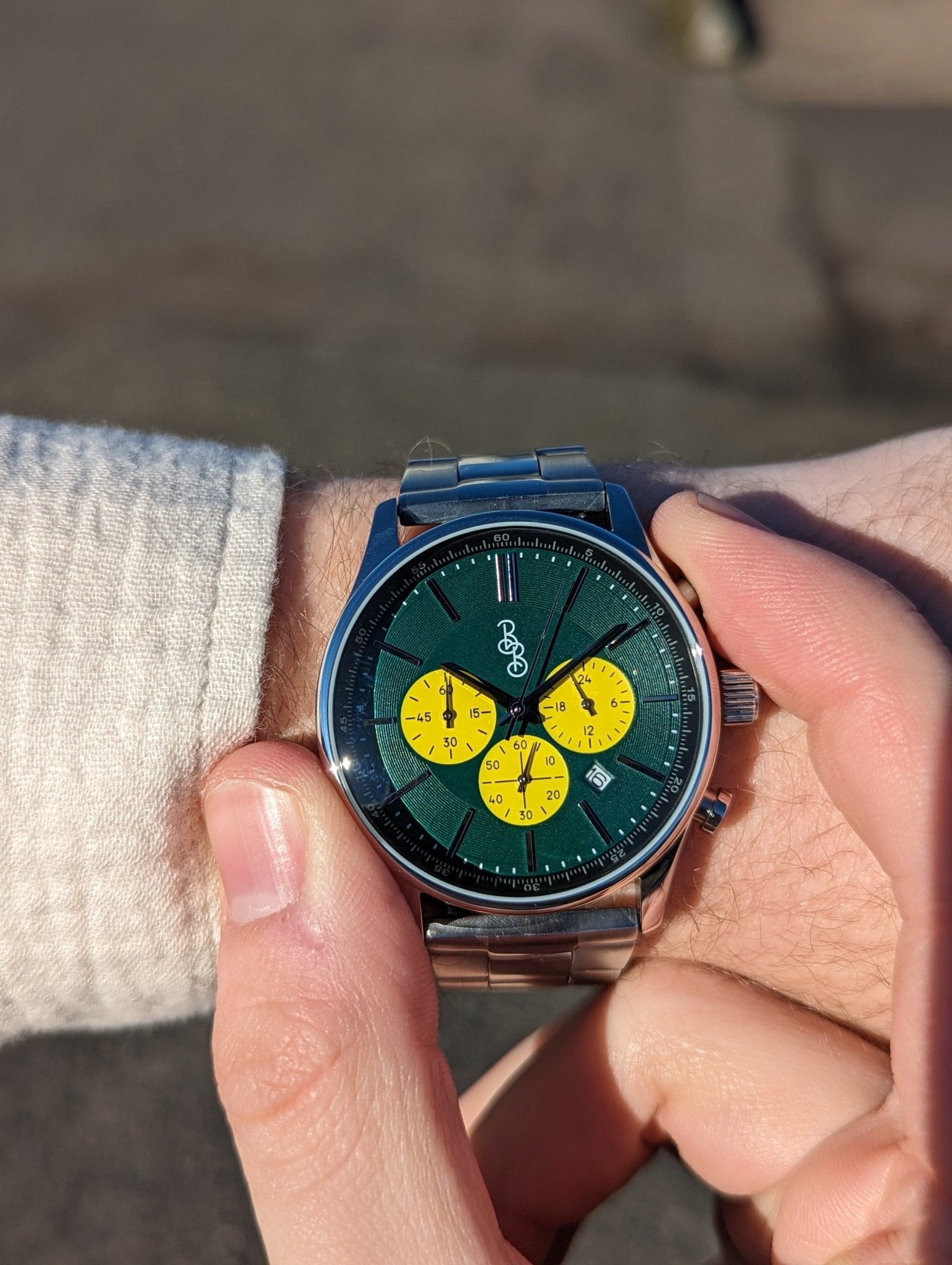 Green and Yellow Chronograph With Quick Release Straps - Veloce - The App For Watch Collectors