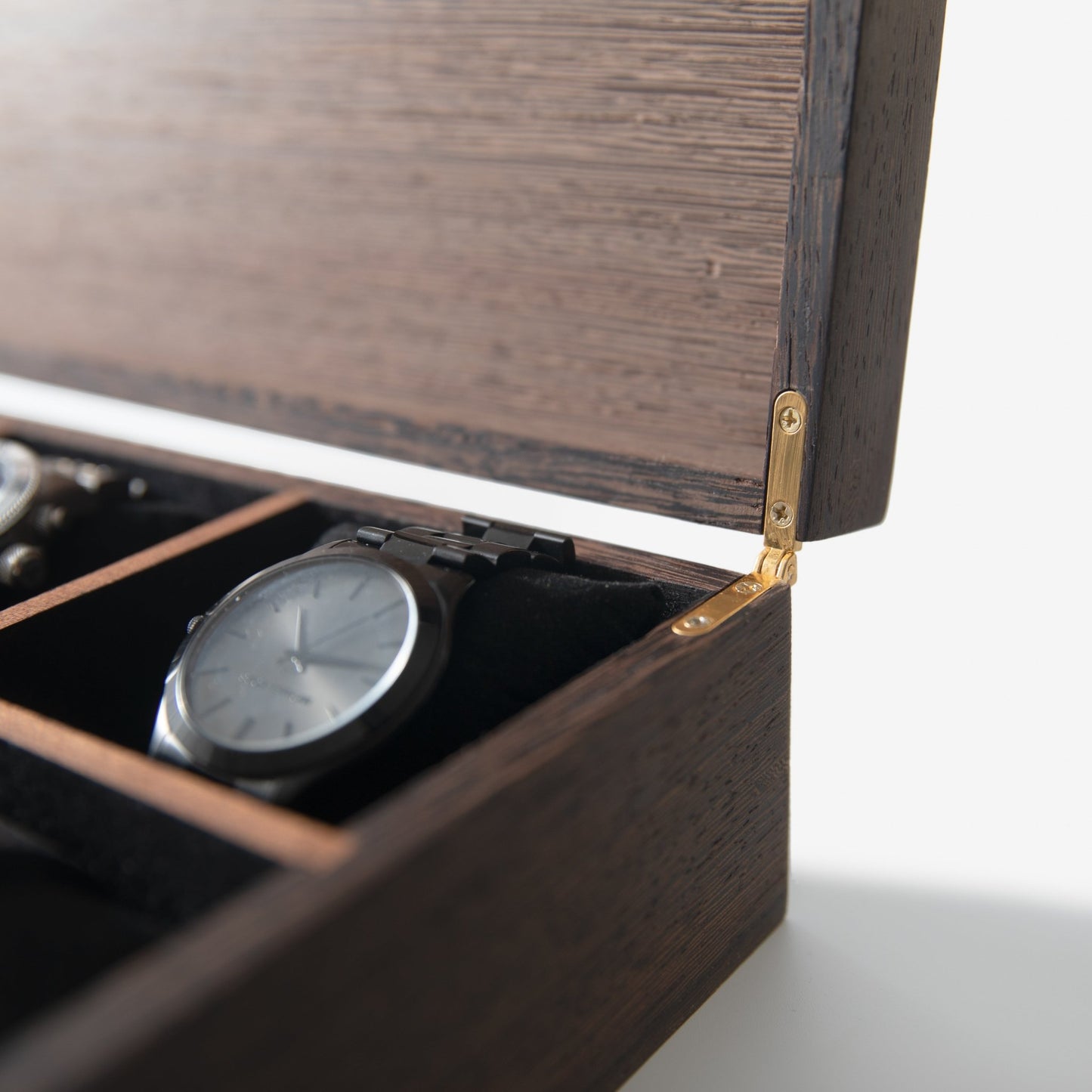 Handmade Wenge Hardwood Watch Box With 8 Compartments - Veloce - The App For Watch Collectors