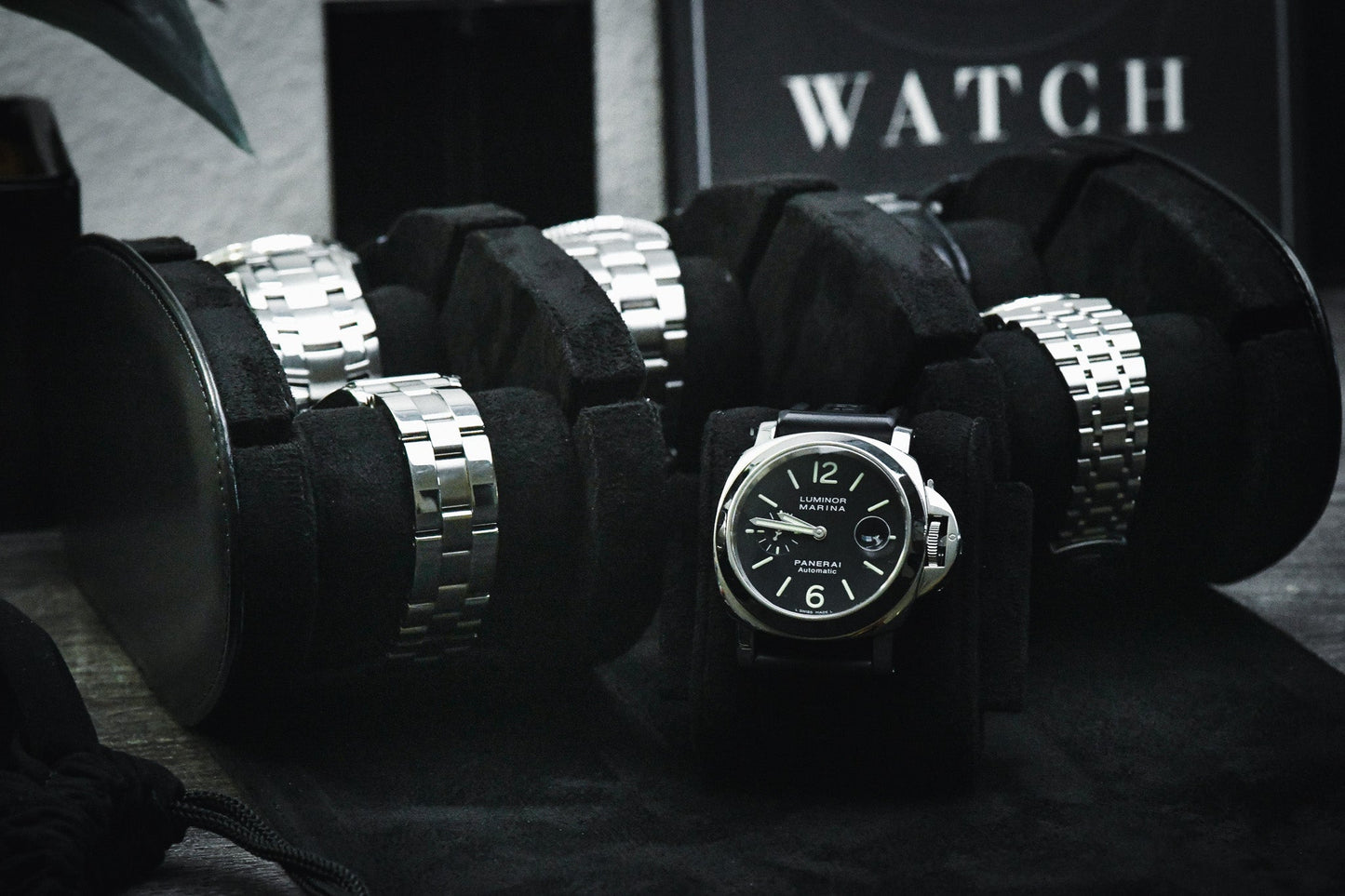 6 Watch Case - Super Black