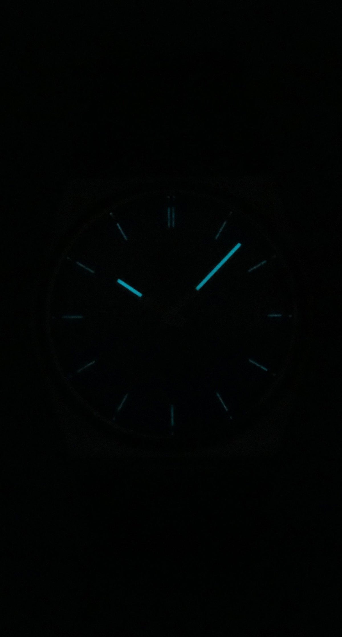 Tissot PRX Powermatic 80 Gradient Stainless Steel Ice Blue Chameleon Dial Automatic T137.407.11.351.01 100M Men's Watch