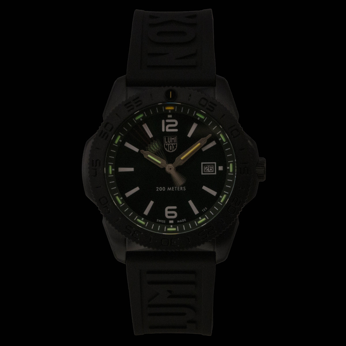 Luminox Pacific Diver Rubber Strap Green Dial Quartz Diver's XS.3137.B 200M Men's Watch