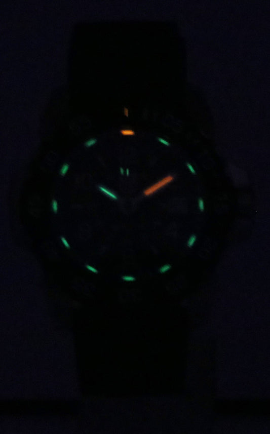 Luminox Navy Seal RSC Rubber Strap Black Dial Quartz Diver's XS.3251.CB 200M Men's Watch
