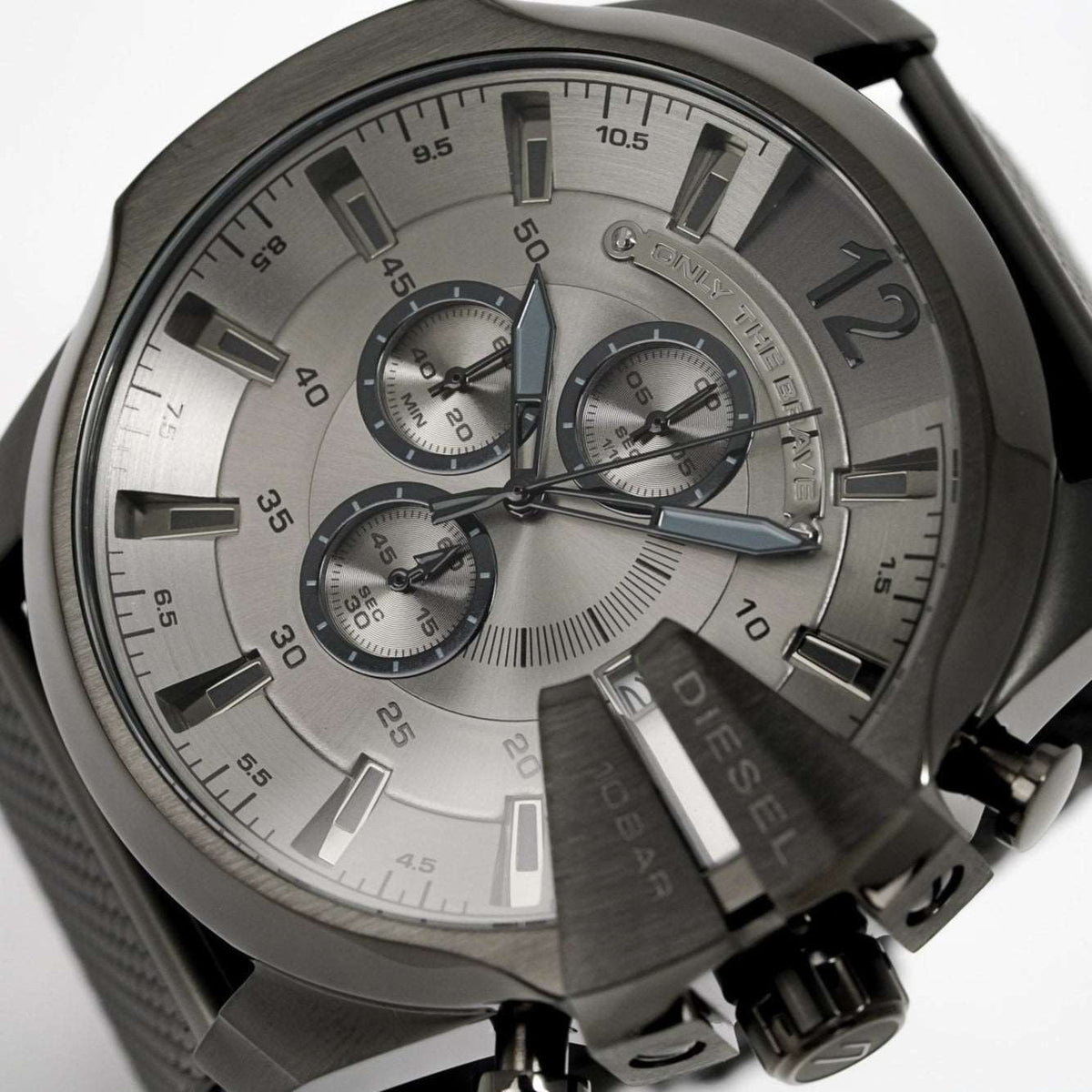 Diesel Dz4527 Men S Chronograph Mega Chief Gunmetal Mesh Watch