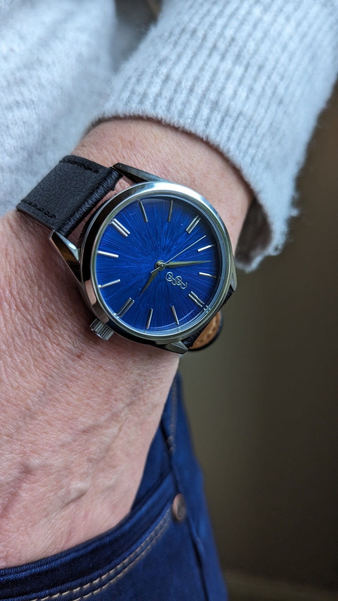 Blue Sunburst Watch With Quick Release Interchangeable Straps - Veloce - The App For Watch Collectors