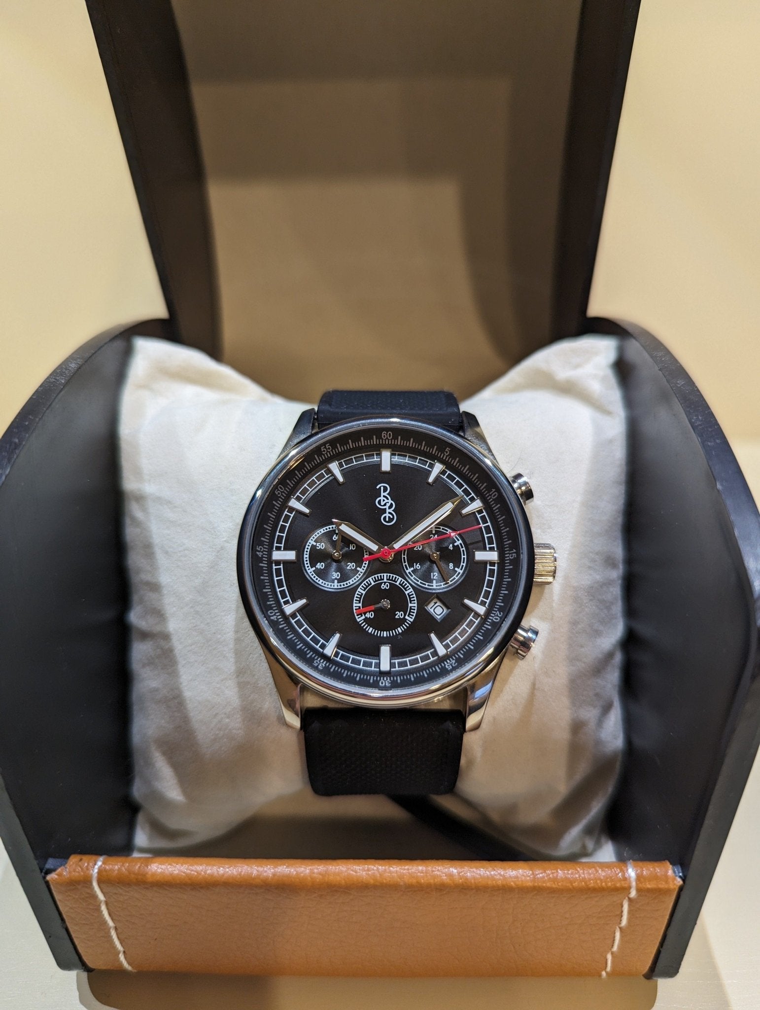 Black Sport Chronograph With Interchangeable Straps - Veloce - The App For Watch Collectors