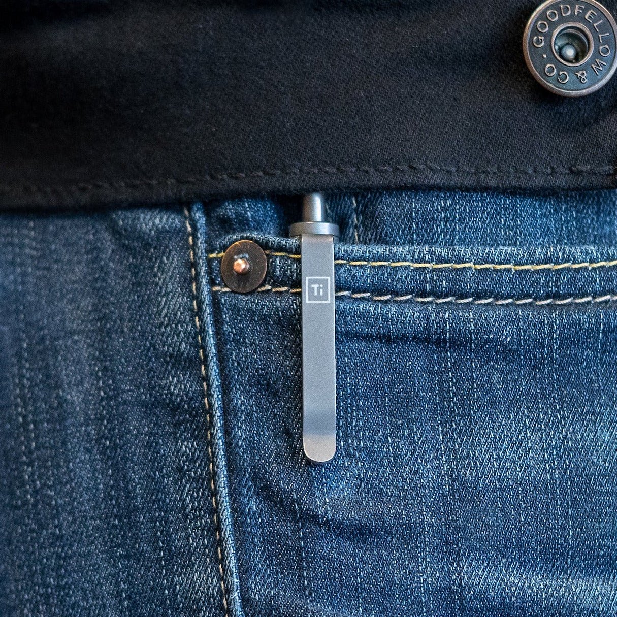 Dual Side Click Pen With Auto Adjustable Tip And Length - Veloce - The App For Watch Collectors