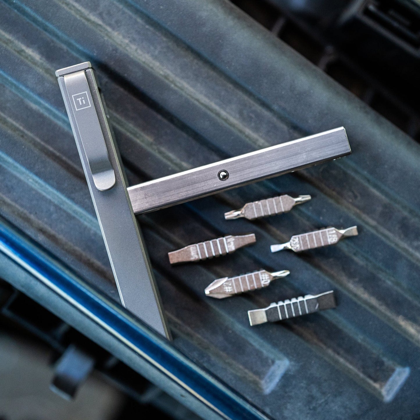 Bit Bar Inline Max Titanium Screwdriver With Bit Storage - Veloce - The App For Watch Collectors